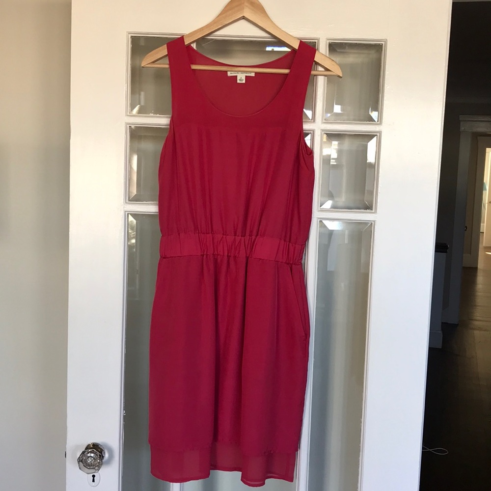 Banana Republic pink cocktail dress 🌺